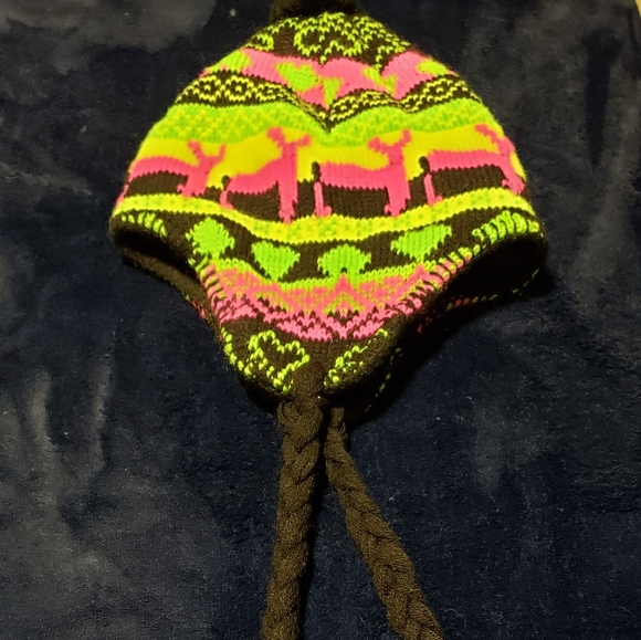 Multicolor winter hat - Picture 3 of 3